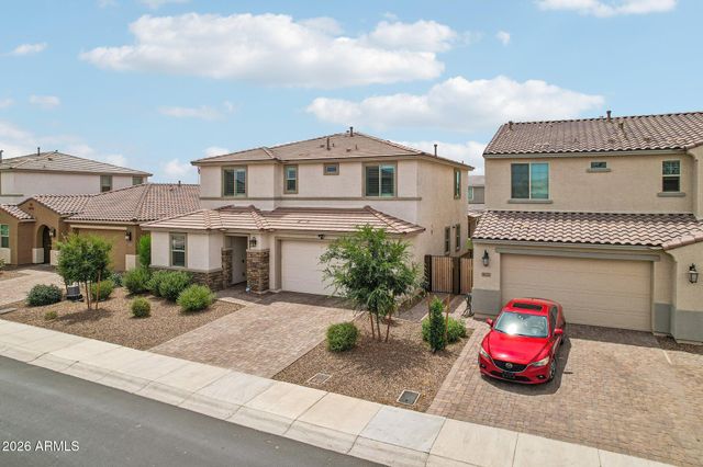 9019 W Denton Lane, Glendale, AZ 85305