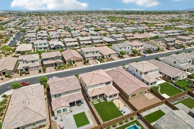 9019 W Denton Lane, Glendale, AZ 85305