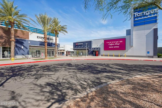 9019 W Denton Lane, Glendale, AZ 85305