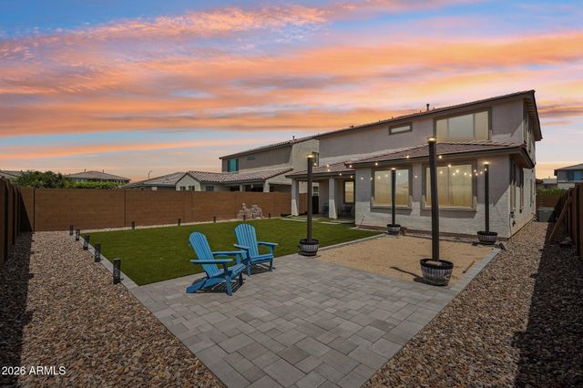 9019 W Denton Lane, Glendale, AZ 85305