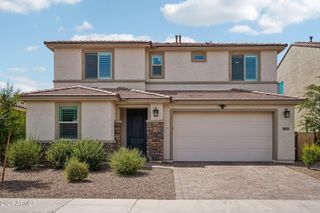 9019 W Denton Lane, Glendale, AZ 85305