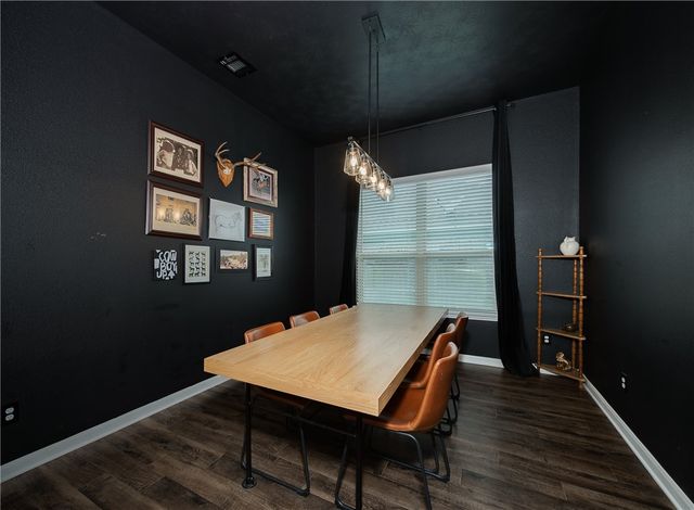4107 Briles Court, College Station, TX 77845