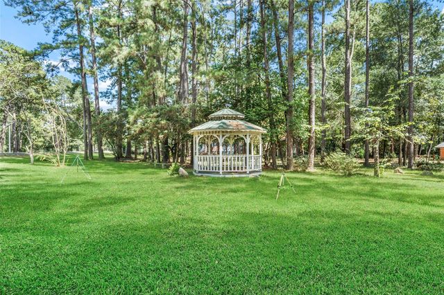 188 State Highway 150, New Waverly, TX 77358