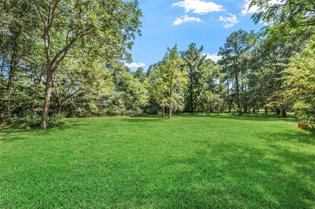 188 State Highway 150, New Waverly, TX 77358