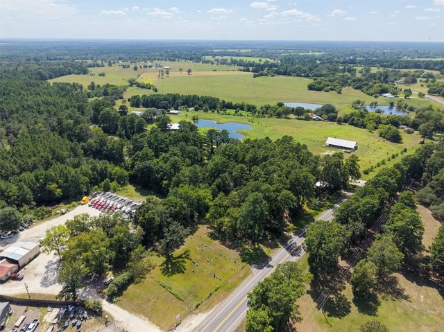 188 State Highway 150, New Waverly, TX 77358