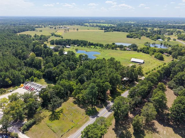188 State Highway 150, New Waverly, TX 77358