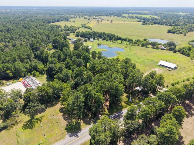 188 State Highway 150, New Waverly, TX 77358