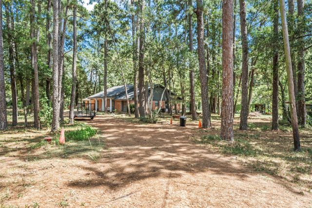 188 State Highway 150, New Waverly, TX 77358