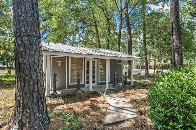 188 State Highway 150, New Waverly, TX 77358