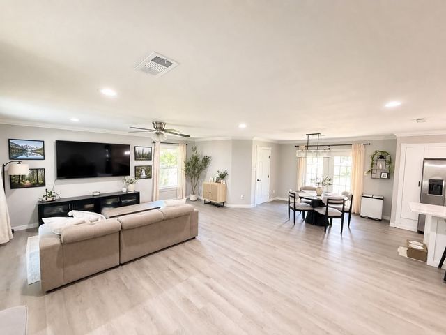 2227 Cambridge Drive, Irving, TX 75061