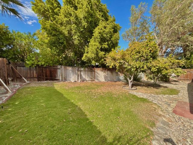 2055 Marni Court, Palm Springs, CA 92262