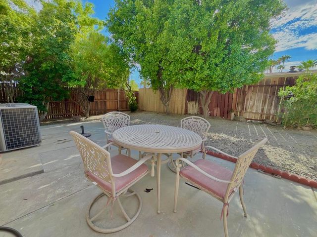 2055 Marni Court, Palm Springs, CA 92262