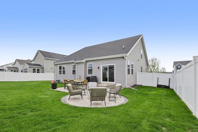 2788 Leo Mary Street, Fitchburg, WI 53711