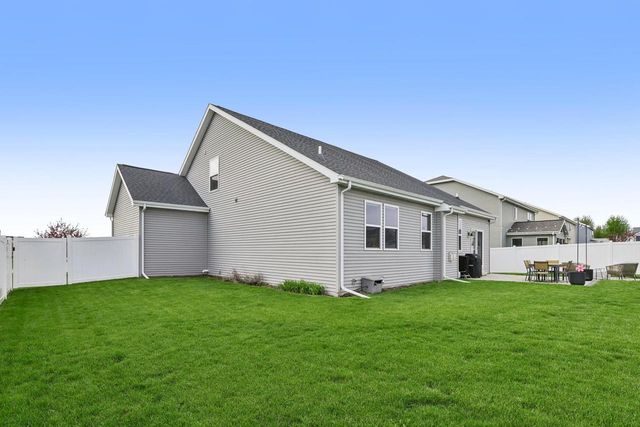 2788 Leo Mary Street, Fitchburg, WI 53711