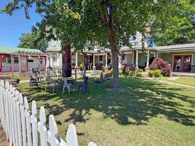 123 W. Washington St., Mountain View, AR 72560
