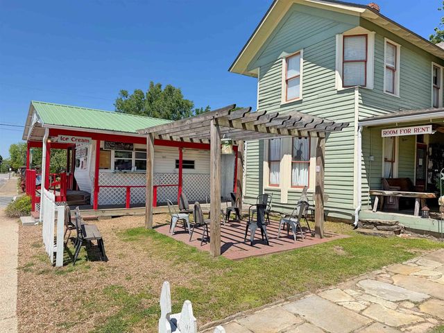 123 W. Washington St., Mountain View, AR 72560