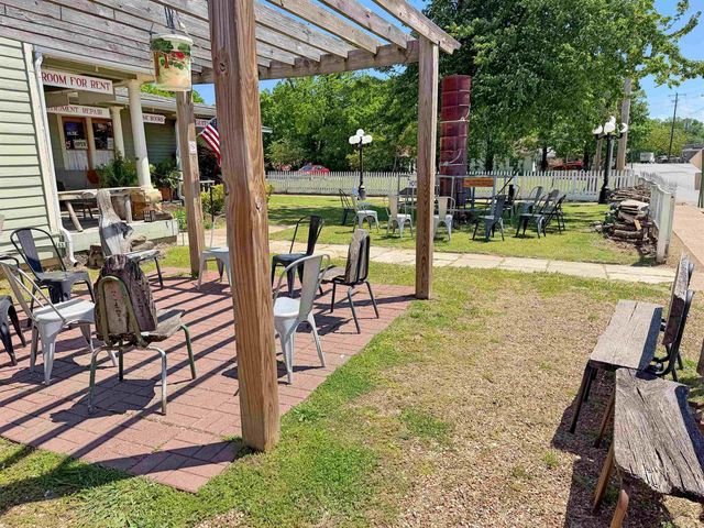 123 W. Washington St., Mountain View, AR 72560