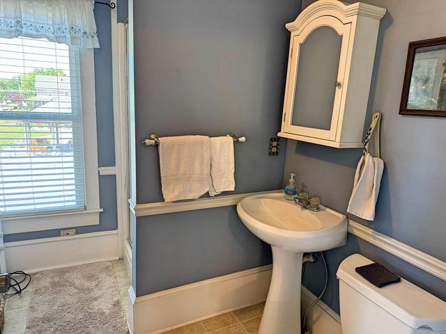 123 W. Washington St., Mountain View, AR 72560