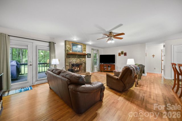 832 Old Cedar Circle, York, SC 29745