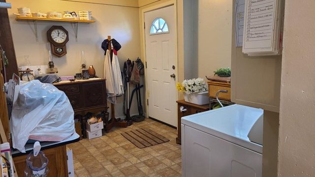 404 E 13th St, Harper, KS 67058