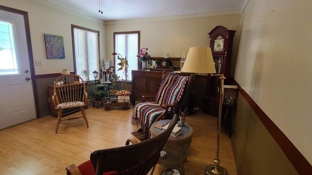 404 E 13th St, Harper, KS 67058