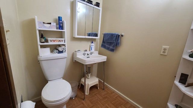 404 E 13th St, Harper, KS 67058