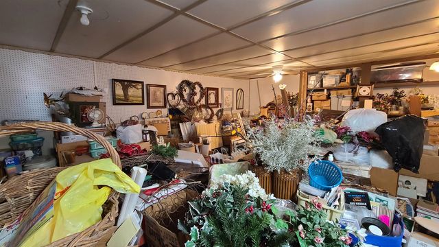 404 E 13th St, Harper, KS 67058