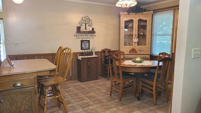 404 E 13th St, Harper, KS 67058