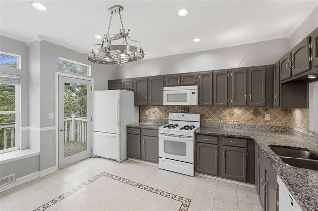 694 Shore View, Lithonia, GA 30058