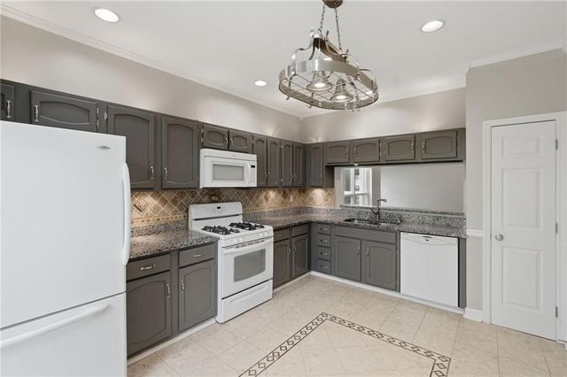 694 Shore View, Lithonia, GA 30058