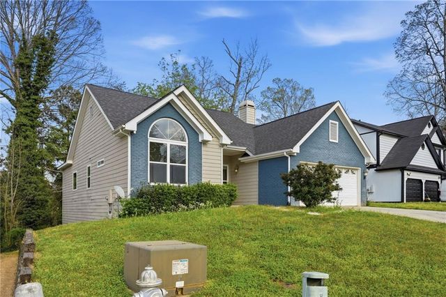 694 Shore View, Lithonia, GA 30058
