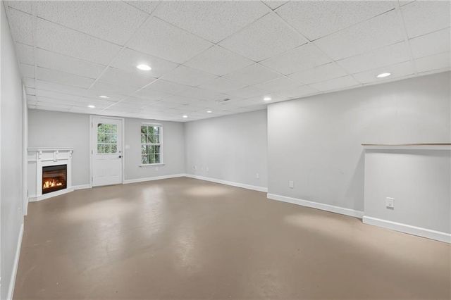 694 Shore View, Lithonia, GA 30058