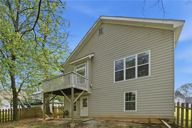 694 Shore View, Lithonia, GA 30058