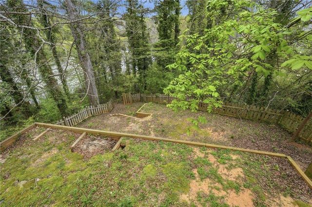 694 Shore View, Lithonia, GA 30058