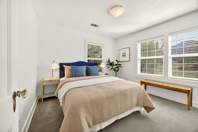 3473 Poppywoods Drive, Medford, OR 97504