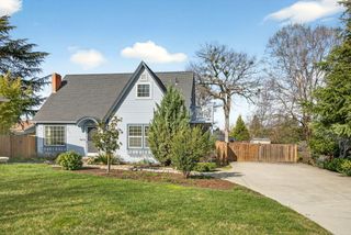 3473 Poppywoods Drive, Medford, OR 97504