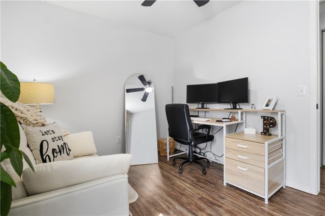 1200 S China Berry Lane, Fayetteville, AR 72704