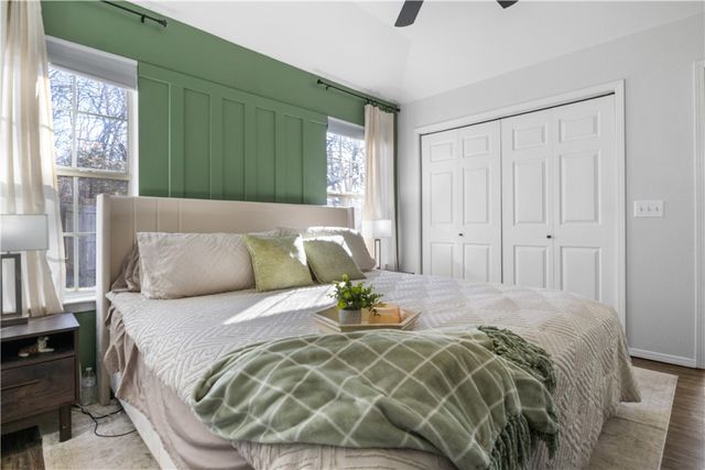 1200 S China Berry Lane, Fayetteville, AR 72704