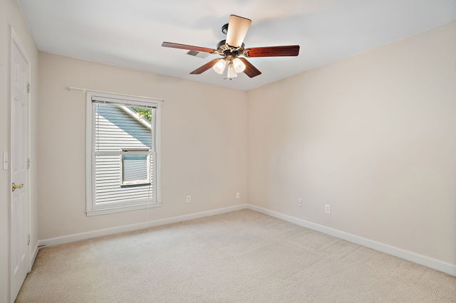 5521 Peninsula Park Lndg, Hermitage, TN 37076