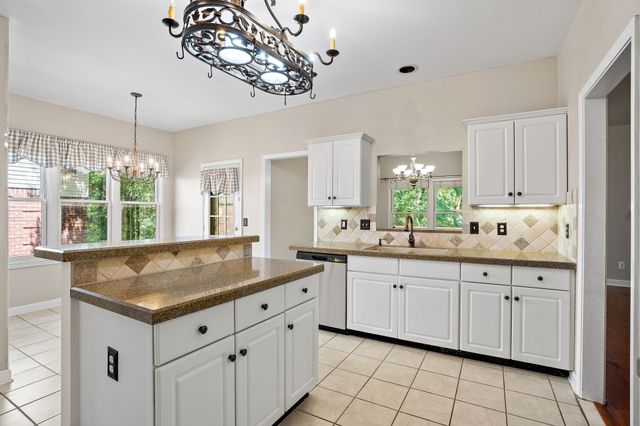 5521 Peninsula Park Lndg, Hermitage, TN 37076