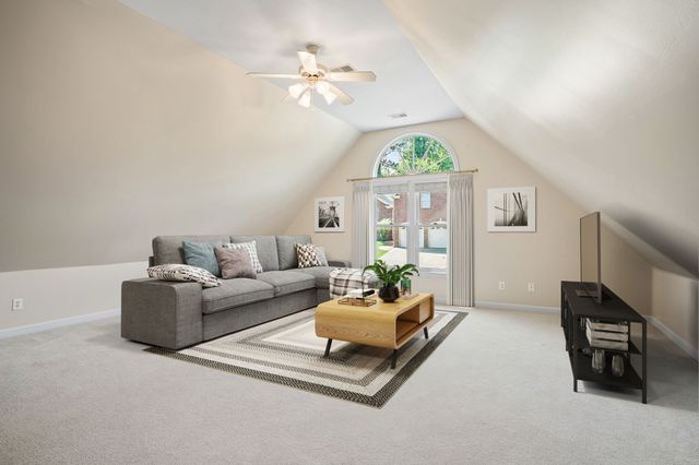 5521 Peninsula Park Lndg, Hermitage, TN 37076