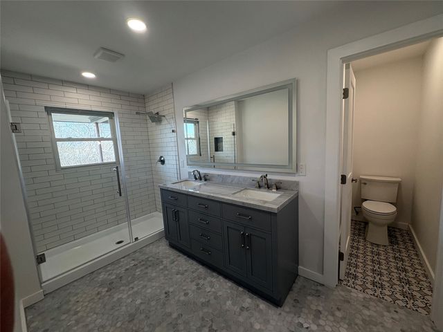 103 S Plymouth Road, Dallas, TX 75211