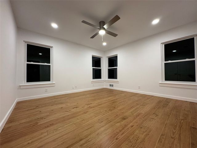 103 S Plymouth Road, Dallas, TX 75211