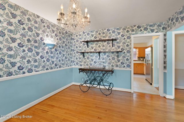 1902 Wesley Ave, Louisville, KY 40220