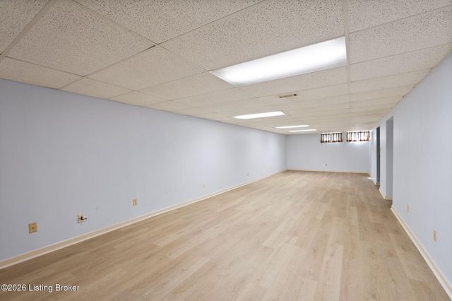 1902 Wesley Ave, Louisville, KY 40220