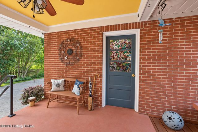 1902 Wesley Ave, Louisville, KY 40220