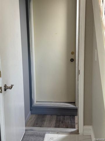 7490 S Brynmawr Court, West Bloomfield, MI 48322