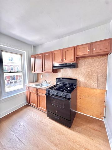 607 North 8th Street 2, Allentown City, PA 18102