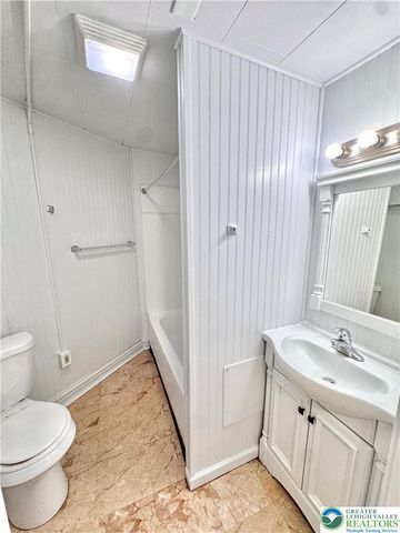 607 North 8th Street 2, Allentown City, PA 18102