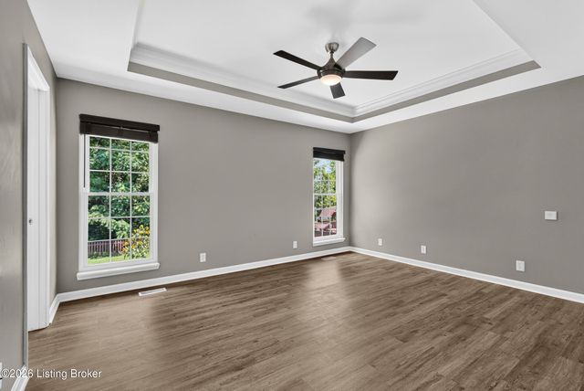 9506 Poplar Hill Dr, Crestwood, KY 40014